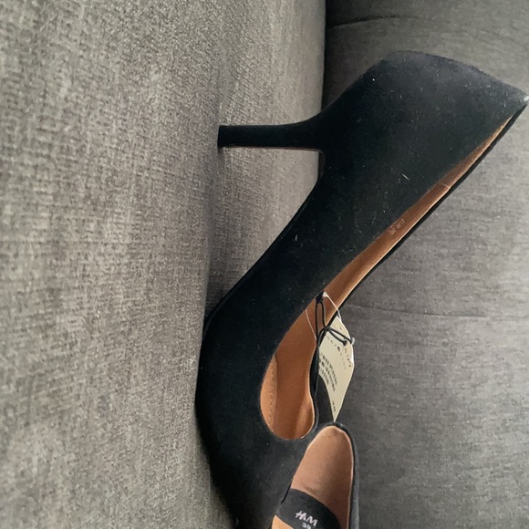 Brand new H&M kitten heels - Picture 2 of 3